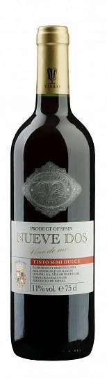 Вино Nueve Dos Нуэвэ Дос красное полусладкое  750 мл