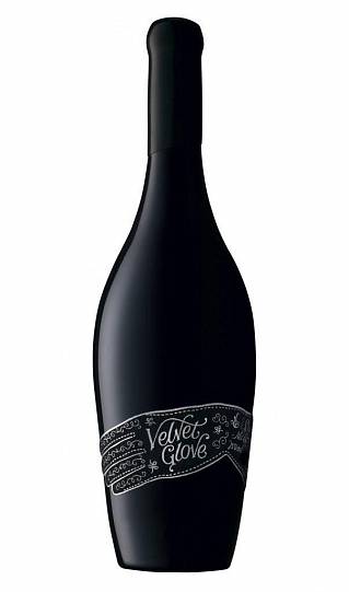 Вино Mollydooker Velvet Glove Shiraz Вельвет Глав Шираз  2017  750 м