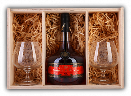 Арманьяк Armagnac de Montal VS in a gift box with glasses 700 мл 