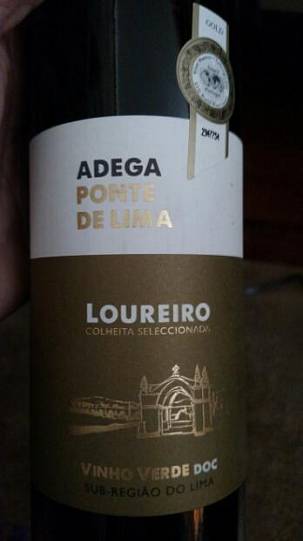 Вино Adega Ponte de Lima Loureiro vinho verde  white dry  2019 750мл