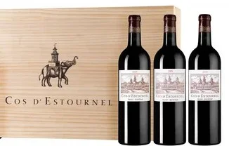Набор вин Chateau Cos d'Estournel gift set 3 bottles of wooden box 2015 750 мл