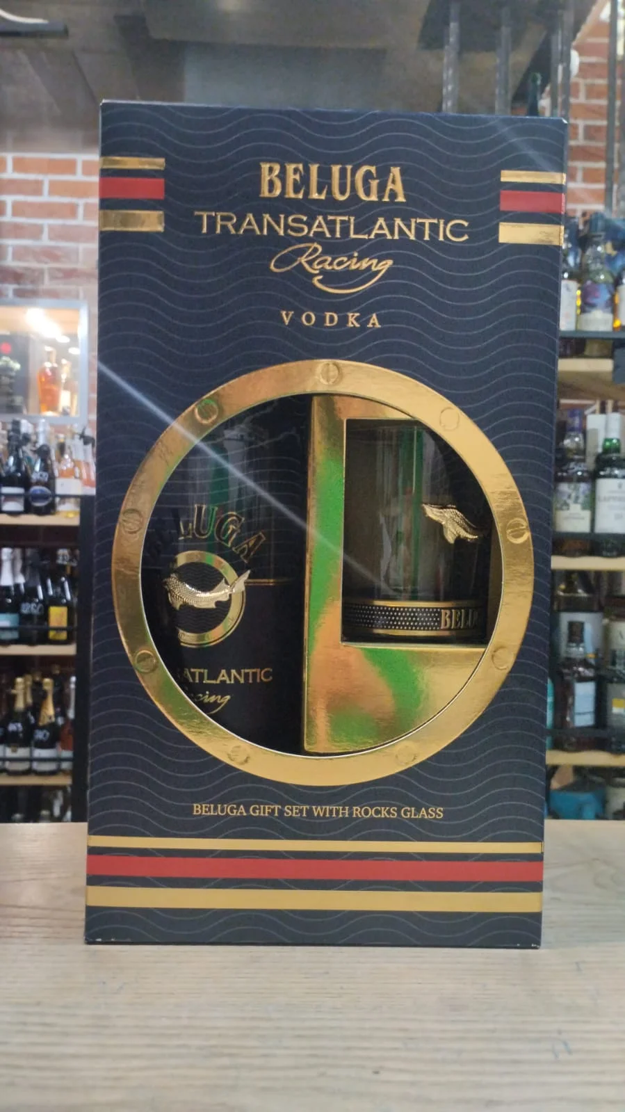 Водка Beluga Transalantic Racing in a gift box with a glass 700 мл