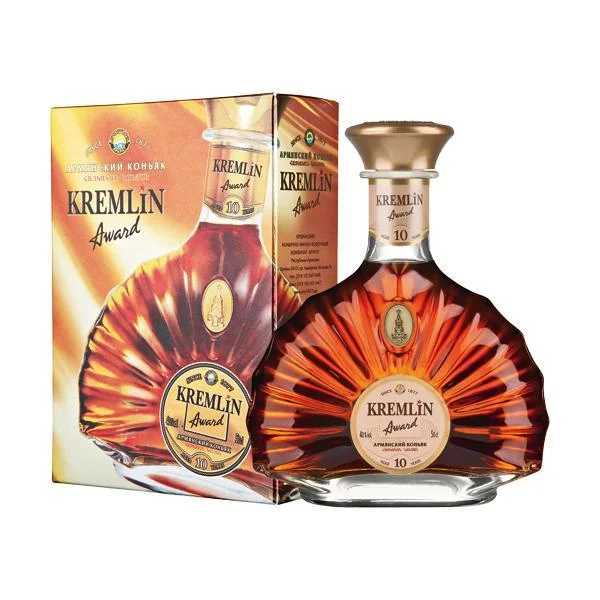 Коньяк Kremlin Award 10 Years Old gift box Награда Кремля 10-летний в подарочной коробке 500 мл