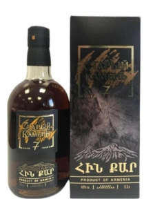 Коньяк  Старый камень  7 лет в п/у   500 мл