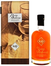 Ром Malecon  Seleccion Esplendida   wooden box   1987 700 мл