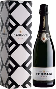 Игристое вино Ferrari Brut Trento DOC  box  1500 мл