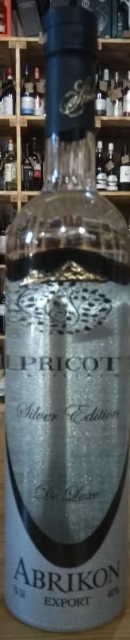Водка  Abrikon   500 мл