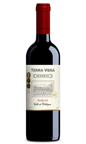 Вино  Luis Felipe Edwards  Terra Vega Reserva  Shiraz   2017 750 мл