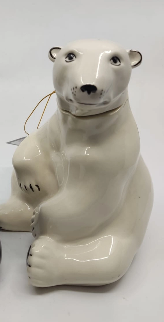 Коньяк  Прошянский  сувенирный  7 звезд   Полярный медведь  фарфор  п/у 500  мл