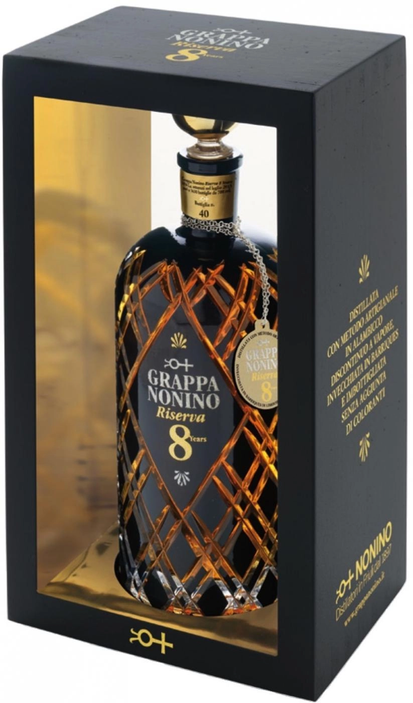 Граппа Grappa Nonino Riserva 8 Years  wooden box   700 мл