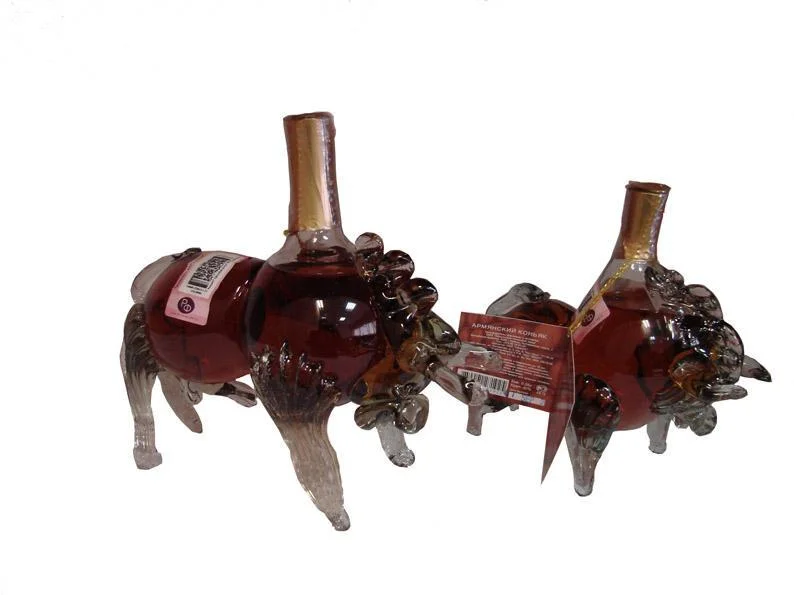 Коньяк Proshyan Brandy Factory Bull 5 Years Old Прошянский Коньячный Завод Бык 5-летний 250 мл