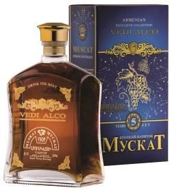 Бренди Веди-Алко  «Мускат виноградный»   5 лет в п/у 500 мл