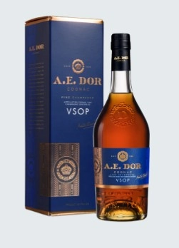 Коньяк A.E.DOR VSOP Rare Fine Champagne gift in box  700 мл