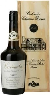 Кальвадос Coeur de Lion Calvados  wooden box Кальвадос Кер де ЛьОн 1962 в деревянной коробке 700 мл