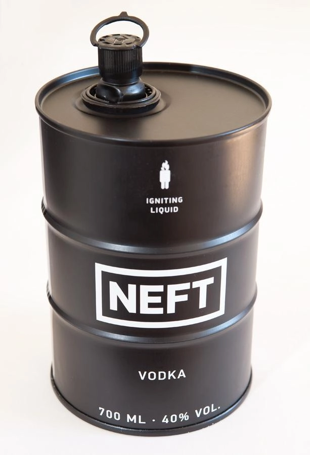 Водка Neft black barrel  700 мл