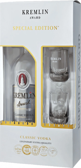 Набор Кремлин Эворд Классик в подарочной коробке с 2 стопками  Kremlin Award Classic gift box with 2 shorts 700 мл