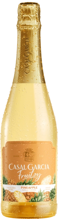 Игристое вино Casal Garcia Fruitzy  Pineapple   750 мл  5,5 %