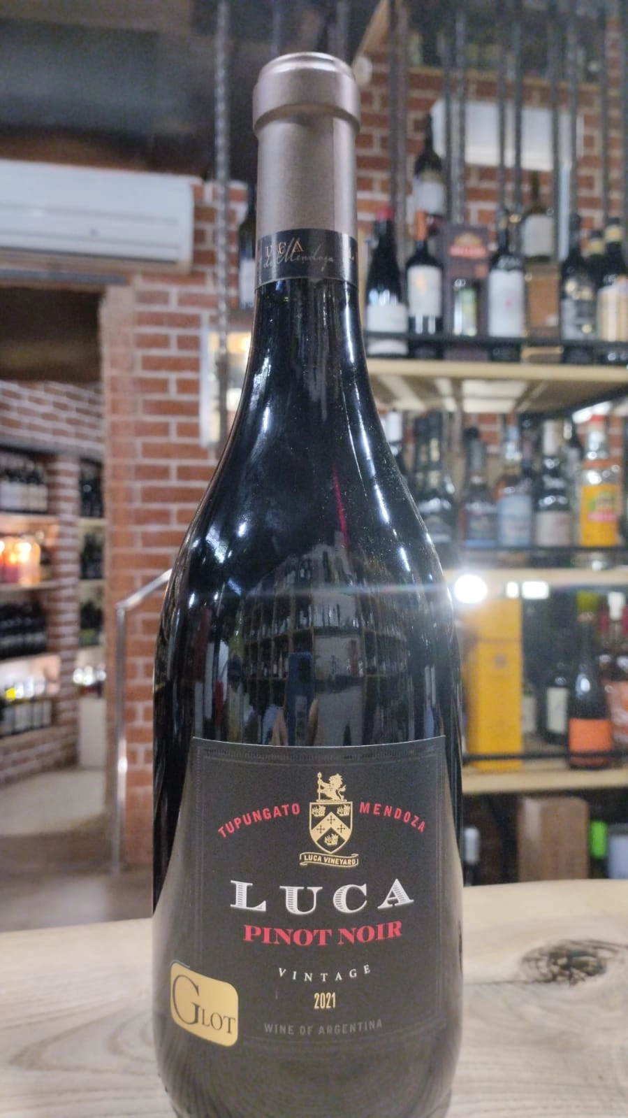 Вино Luca G Lot Pinot Noir Tupungato Luca Winery 2021 750 мл