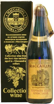 Портвейн коллекционный белый Крымский Массандра в подарочной упаковке 1998   750 мл