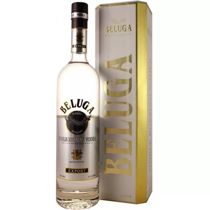 Водка Белуга Нобл в подарочной упаковке 700 мл