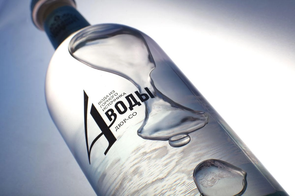 Вода питьевая "4 воды " артезианская негазированная первой категории 375 мл