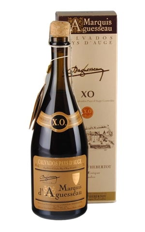Кальвадос Marquis d'Aguesseau  XO  20 ans  gift box   700 мл