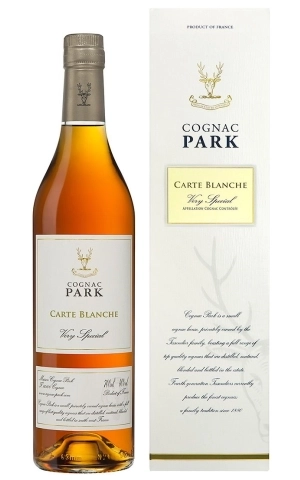 Коньяк Cognac PARK VS Парк ВС в подарочной коробке 700 мл