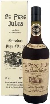 Кальвадос Tres Vieux Calvados Pays d’Auge Reserve 40 Years Old gift box Тре Вьо Кальвадос Пэи д Ож Резерв 40 лет в подарочной упаковке 700 мл