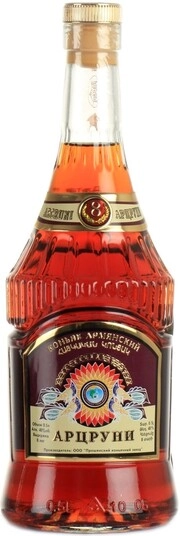 Коньяк  Арцруни  8 лет    500 мл