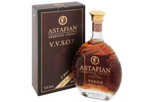 Коньяк  Astafian VVSOP   Астафян  ВВСОП  5  лет  в п/у  500 мл