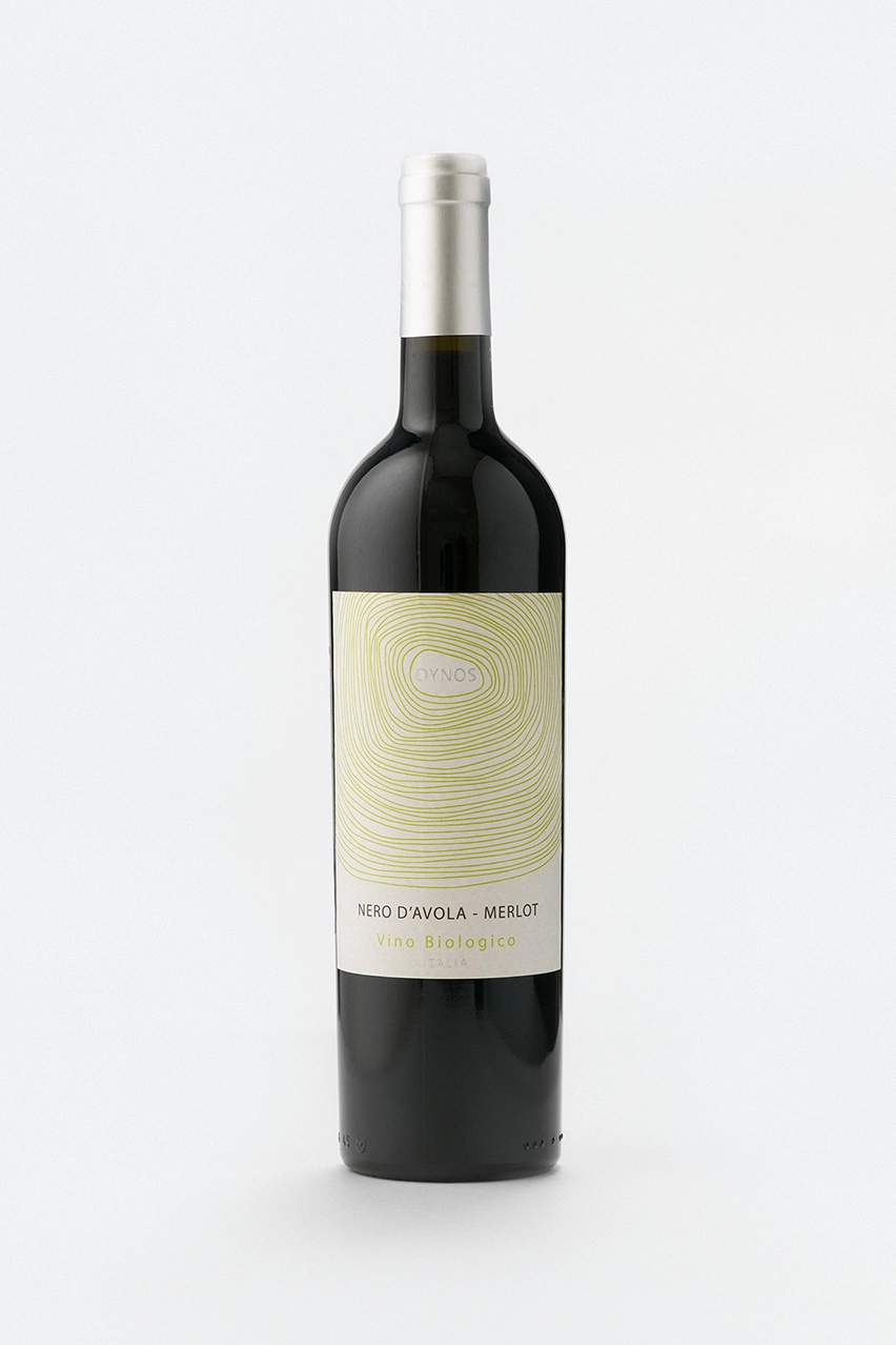 Вино  Castellani Oynos  Nero d'Avola-Merlot DOC 750 мл