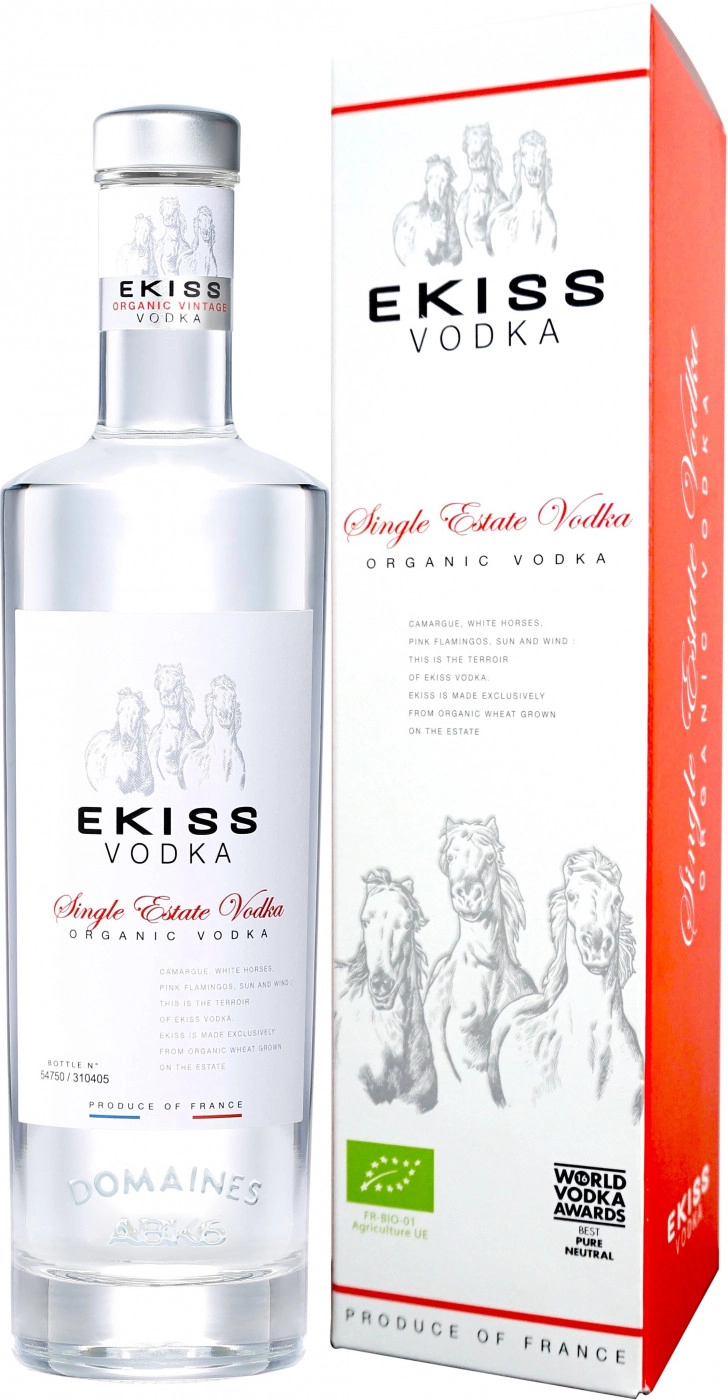 Водка Ekiss Single Estate gift in box   700 мл
