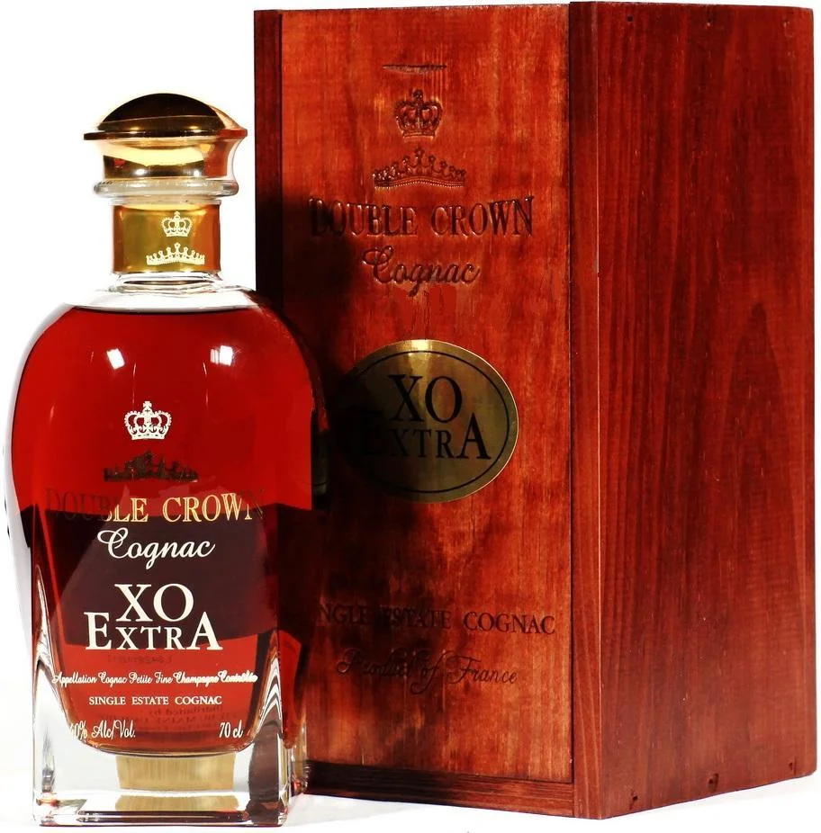Коньяк Domaines Francis Abecassis Double Crown XO Extra Petite Fine Champagne decanter & wooden box Домен Фрэнсис Абекассис Дабл Краун XO Петит Фин Шампань Экстара декантер в деревянной упаковке 700 мл