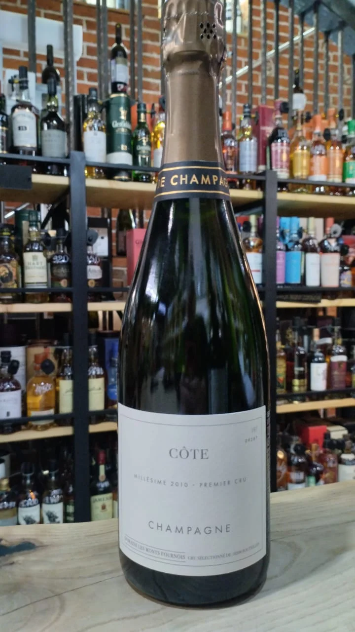 Игристое вино Domaine les Monts Fournois Côte Millésime Champagne Premier Cru 2010  750 мл 