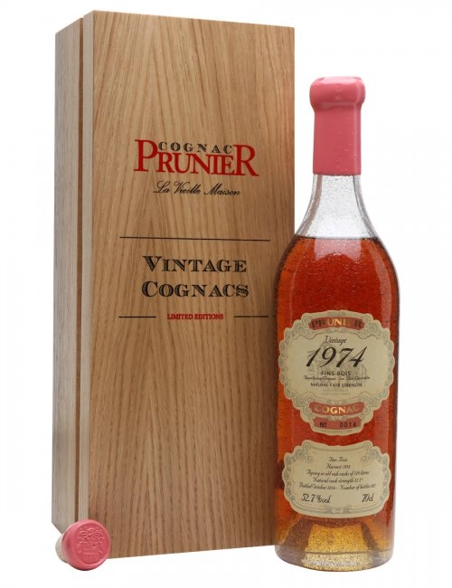 Коньяк  Prunier Fins Bois  gift box  1974 700 мл  54 %