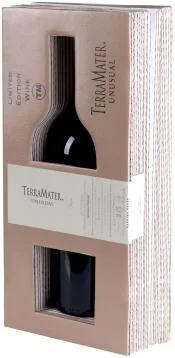 Вино TerraMater,  TerraMater Unusual Carmenère Shiraz ТерраМатер Ан'южуэл Карменер Шираз (в подарочной упаковке) 2008 0.75