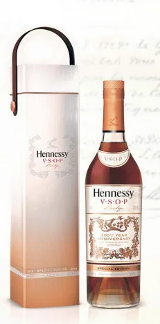 Коньяк Hennessy VSOP 200 th Anniversary Edition  Хеннесси ВСОП подарочная упаковка 700 мл