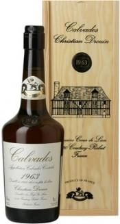Кальвадос Coeur de Lion Calvados wooden box Кальвадос Кер де ЛьОн 1963 в деревянной коробке 700 мл