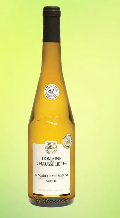Вино  Les Vignerons du Pallet Domaine Des Chausselieres Muscadet Sevre Et Maine Sur Lie  2023 750 мл 12%