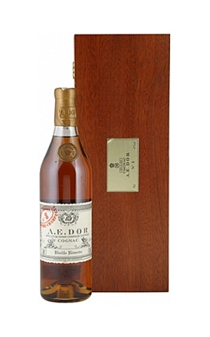 Коньяк A.E. Dor №8  wooden box  700 мл