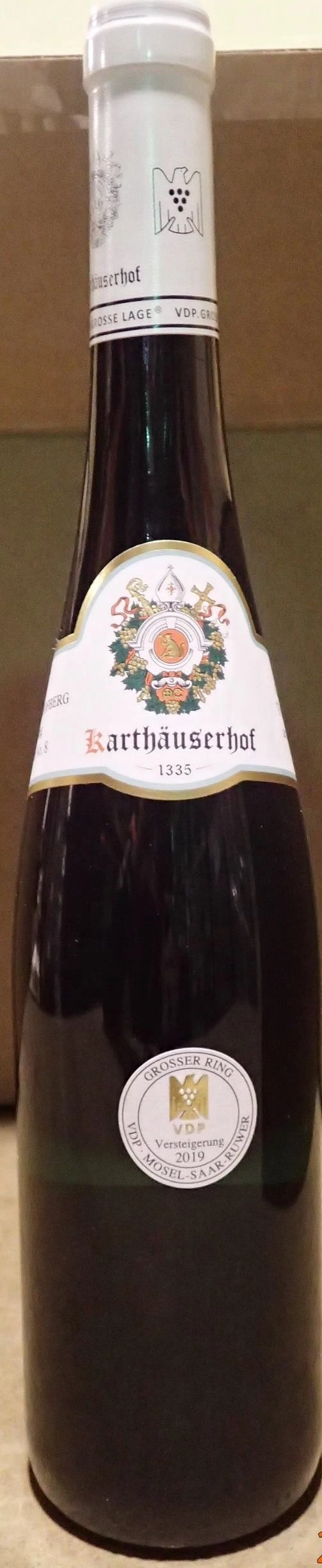 Вино Karthauserhof   Eitelsbacher Karthauserhofberg Riesling Kabinett No. 8   Картойзерхоф Эйтельсбахер Картойзерхофберг Рислинг Кабинет 2018  750 мл