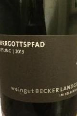 Вино Weingut Becker-Landgraf  Herrgottspfad Riesling Trocken  Rheinhessen Вайнгут Бекер Ландграф  Геррготспфад Рислинг Рейнхессен  2015  750 мл