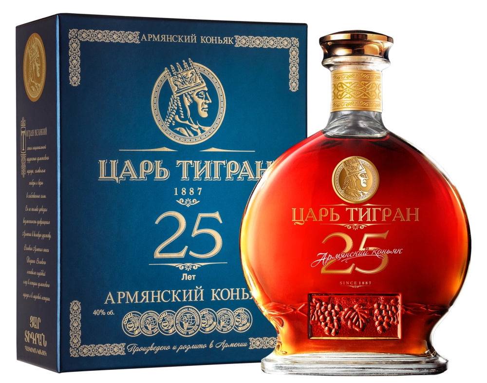 Коньяк Cognac Tsar Tigran 25 YO Gift Box  700 мл