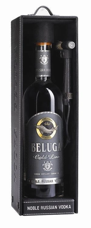 Водка Белуга Золотая Линия подарочная упаковка кожа 750 мл