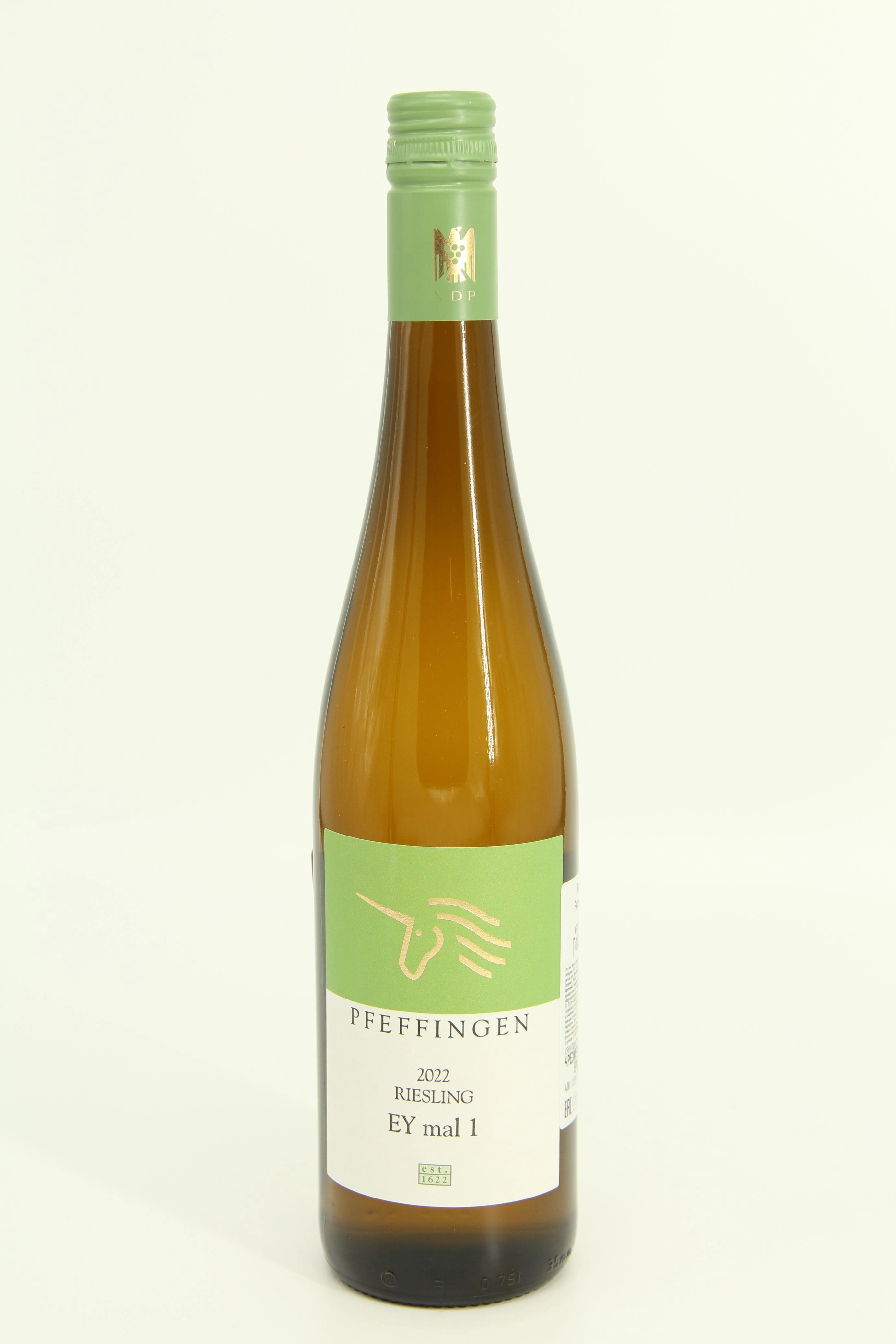 Вино Pfeffingen EY mal 1 2022 750 мл 12,5%