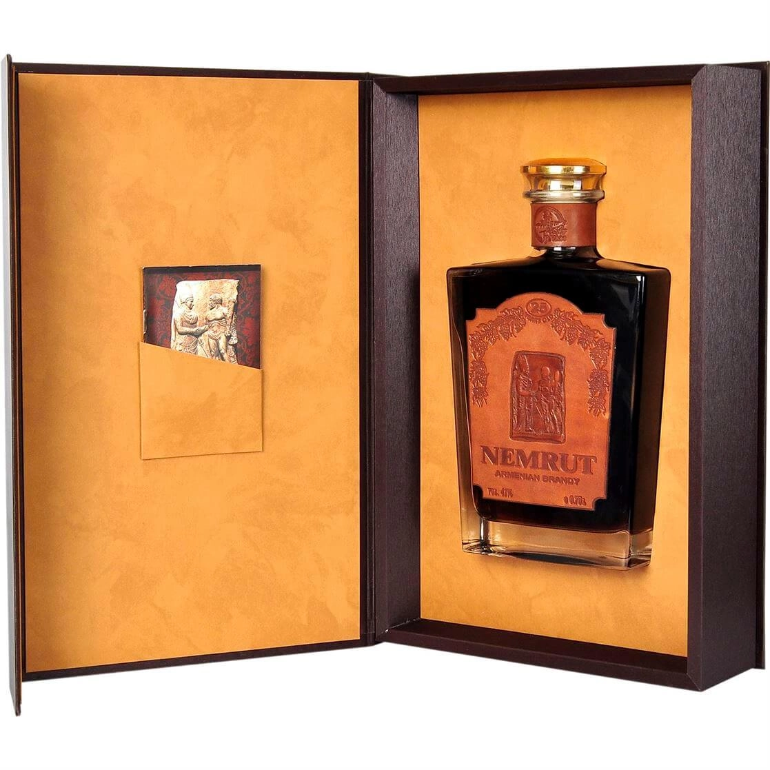 Коньяк Немрут 25 лет в подарочной упаковке 750 мл