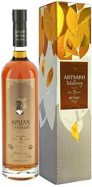 Водка Artsakh Mulberry Gold gift box 500 мл