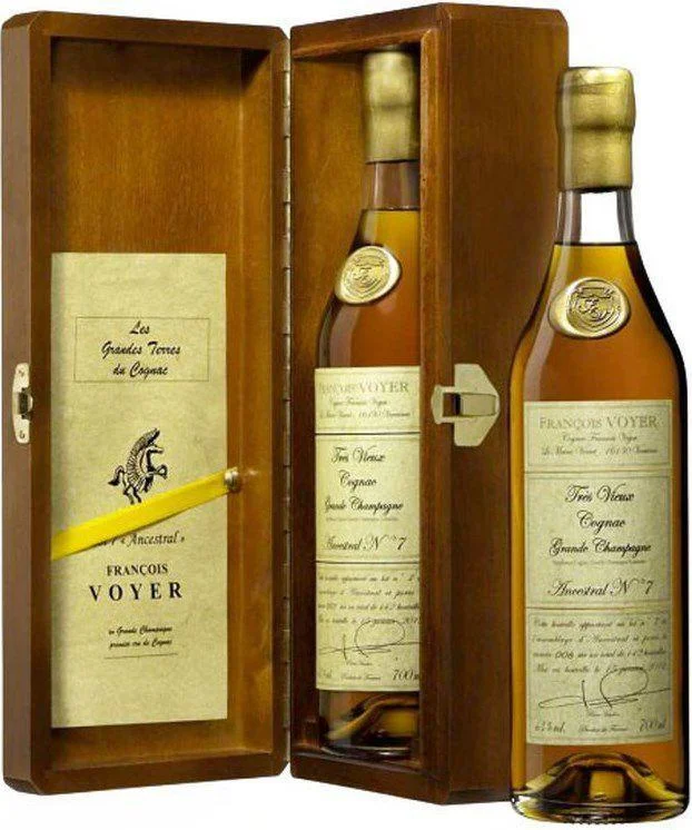 Коньяк Francois Voyer Ancestral №7" Grande Champagne  Premier Cru de Cognac  wooden box  Франсуа Войе  Ансестраль №7  Гранд Шампань  в деревянной коробке 700 мл