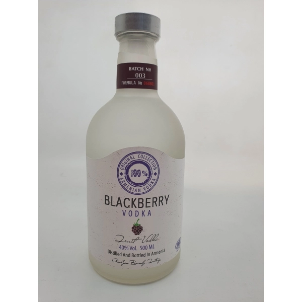 Водка   Hent  Хент  Ежевика  500 мл