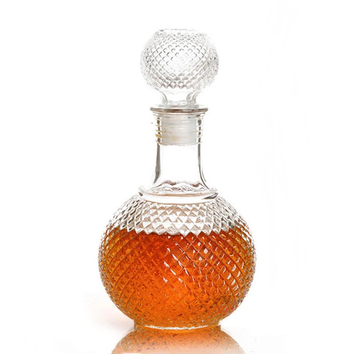 Виски Silver Seal, Saint Magdalene, Святая Магдалена, 1975, 46,8%  single cask bottle 1 of 1 bottle 100cl декантер инкрустирован серебрянной горловиной, массивная дер.кор. в замше с ложементом dist.CLOSED 1983
